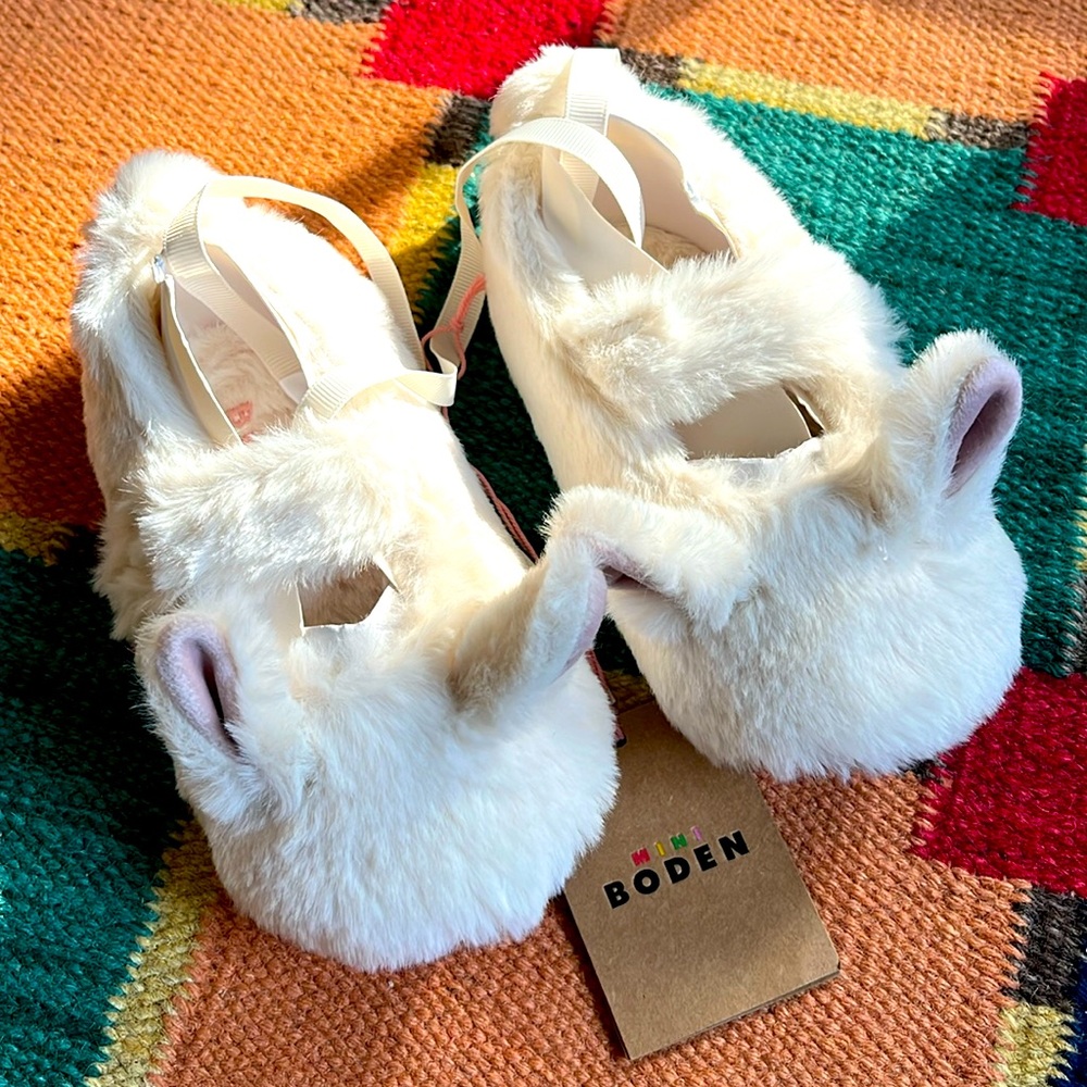 New Mini Boden Kids Bunny Slippers Size 25